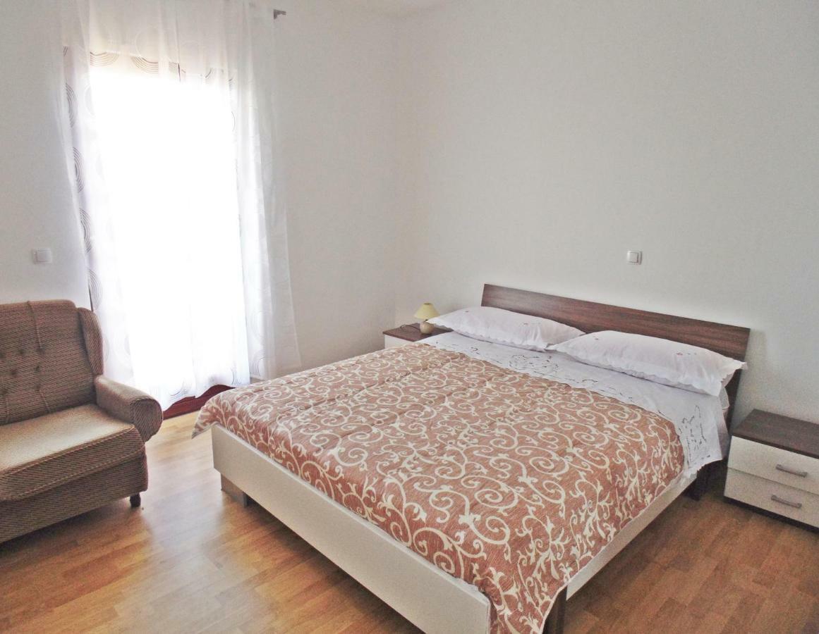 1 Bedroom Apartment 55 M2 Ртина Экстерьер фото